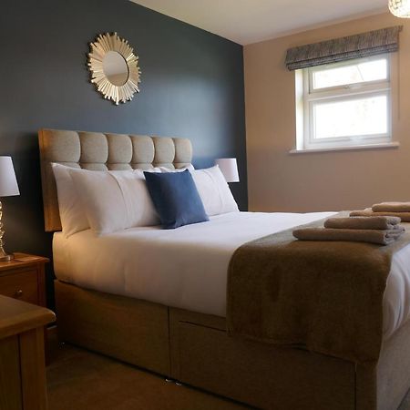 2 Bedroom House Walking Distance To City Centre With Free Parking York Extérieur photo