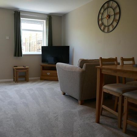 2 Bedroom House Walking Distance To City Centre With Free Parking York Extérieur photo