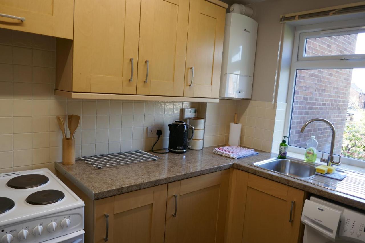 2 Bedroom House Walking Distance To City Centre With Free Parking York Extérieur photo