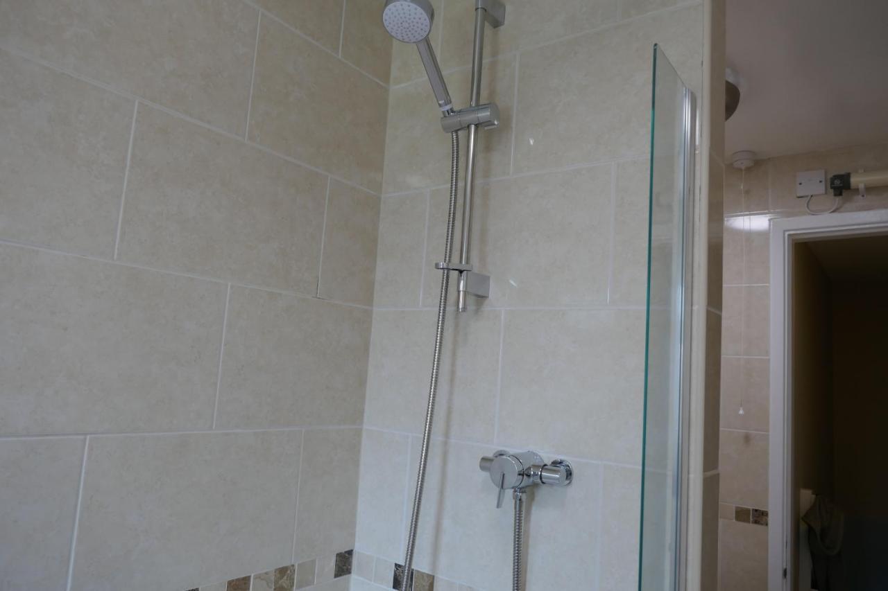 2 Bedroom House Walking Distance To City Centre With Free Parking York Extérieur photo