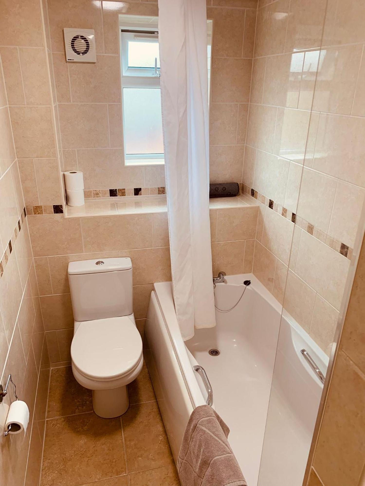 2 Bedroom House Walking Distance To City Centre With Free Parking York Extérieur photo