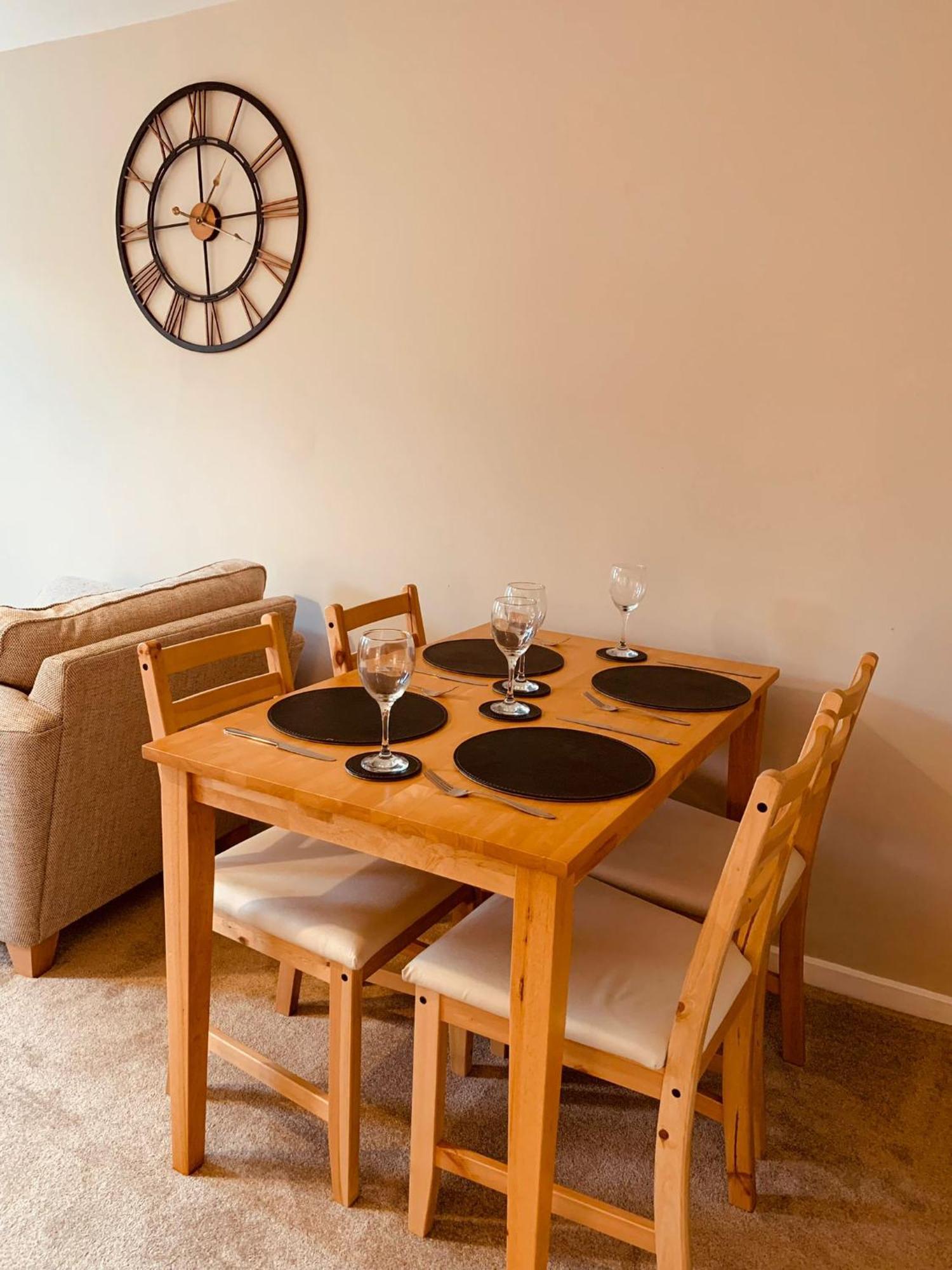 2 Bedroom House Walking Distance To City Centre With Free Parking York Extérieur photo